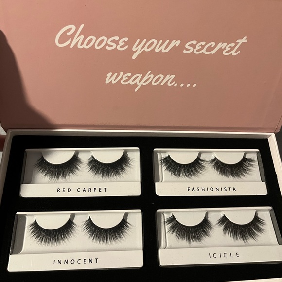 New in Box Set of 4 False Eyelashes - Picture 1 of 4